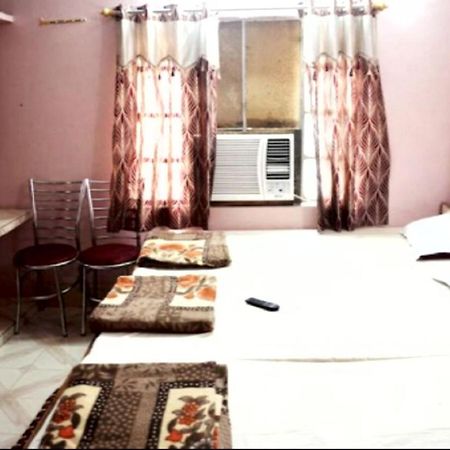 Hotel P N Ganga Varanasi Exterior foto